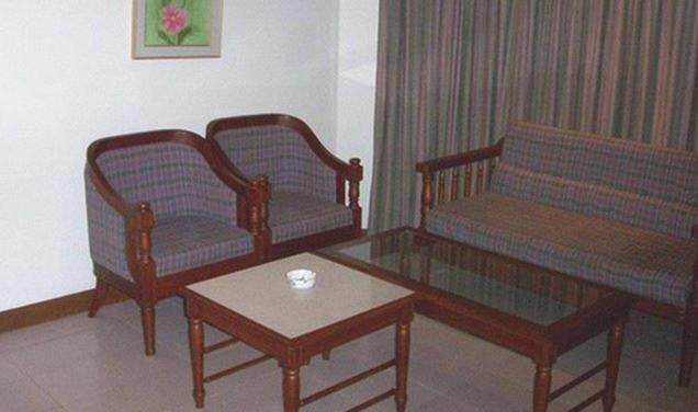 Santosh Lodging And Boarding, Nashik 4